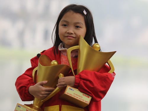 Kỳ thủ nhí Cẩm Hiền: Khi bố mẹ là... sự khác biệt