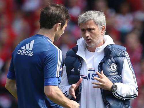 Lampard: “Mourinho không thay đổi là chết”