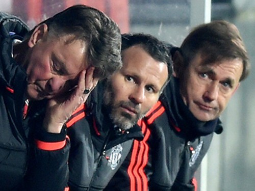 M.U thua ở Europa League vì... định luật Murphy