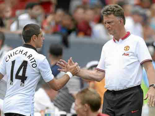 “Man Utd ngu ngốc khi bán Chicharito”