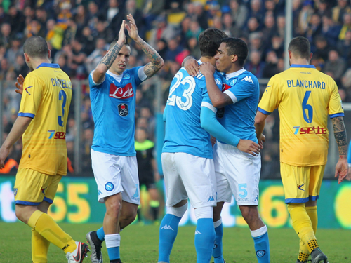 Napoli “vô địch” mùa Đông: Thế lực mới đã lên tiếng
