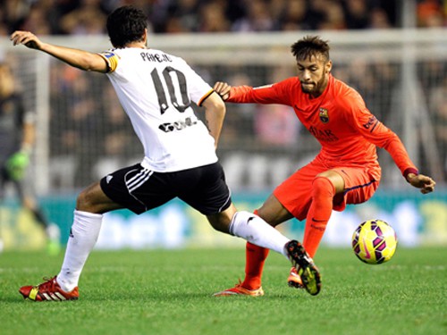 Neymar vượt qua cái bóng của Messi: Pele mới ở Nou Camp