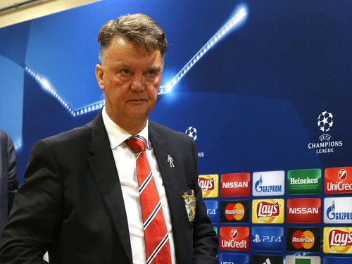 Savage: “Van Gaal chỉ giỏi đốt tiền Man Utd!”