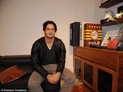 Pato về Chelsea: Khi “Vịt con”còn muốn nhảy theo nhạc
