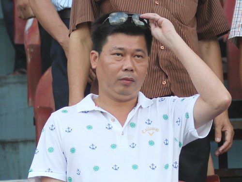 Bầu Trường: “50 tỷ làm từ thiện còn hơn đá hạng Nhất”