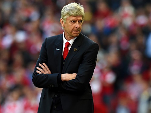 “Nếu là võ sĩ, Arsenal nên treo găng”