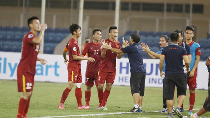 Hai tuyển thủ U20 Việt Nam bất ngờ chưa hội quân cùng đồng đội tại Nha Trang