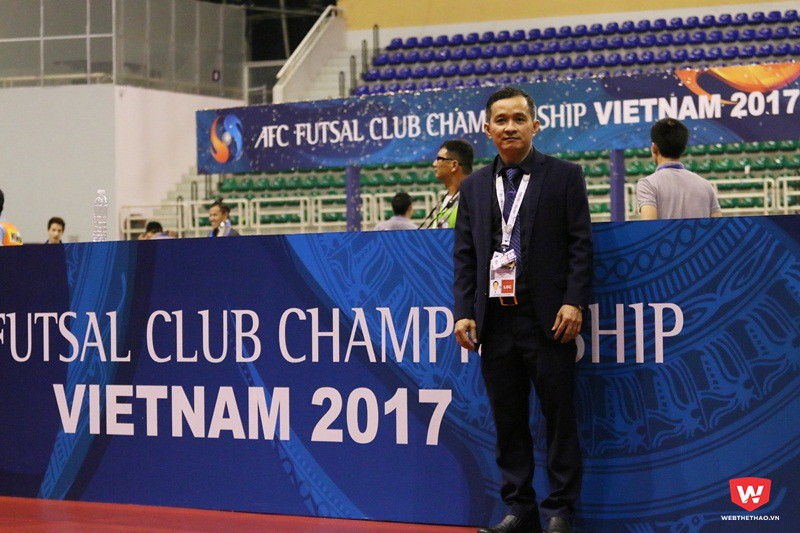 B&aacute;c sỹ Trương C&ocirc;ng Dũng từng l&agrave;m gi&aacute;m s&aacute;t y tế ở Giải futsal CLB ch&acirc;u &Aacute; 2017. Ảnh: Quang Thịnh.