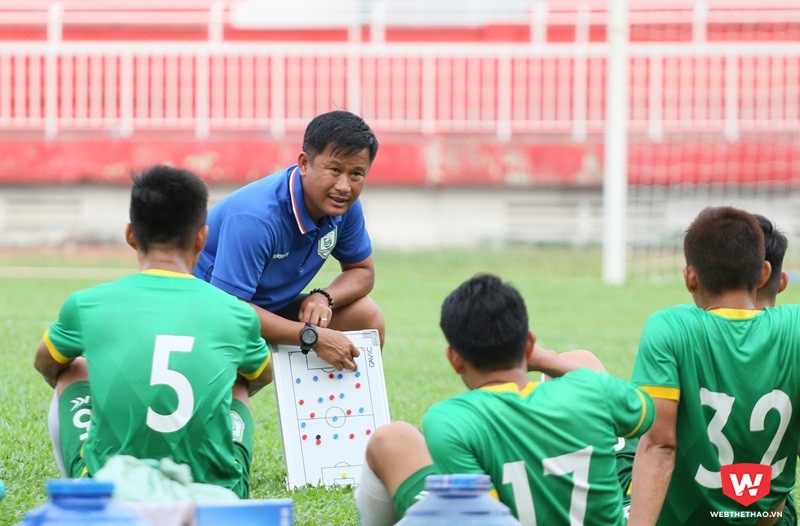 HLV Đinh Hồng Vinh của XSKT Cần Thơ c&oacute; phương &aacute;n thay thế nếu Nsi kh&ocirc;ng biết sửa sai. Ảnh: Quang Thịnh.
