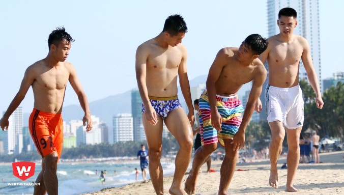Cầu thủ gốc Việt từ CH Czech về Nha Trang tìm vé dự U20 World Cup