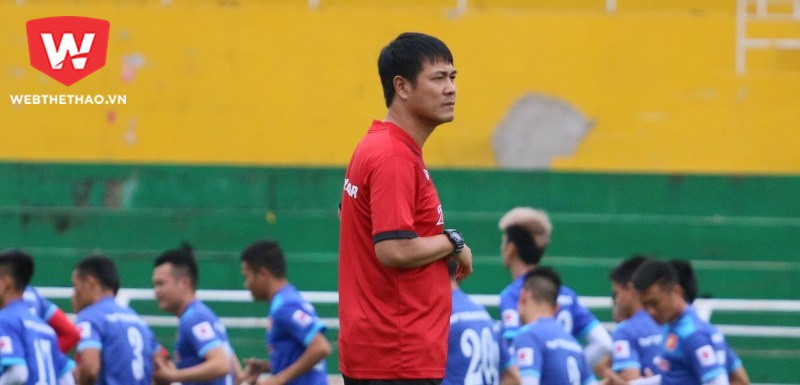 Công Vinh khen HLV Hữu Thắng rất đàn ông