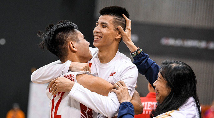 Hoàng Ca và Triệu Hán Minh được yêu cầu kiểm tra doping ở SEA Games