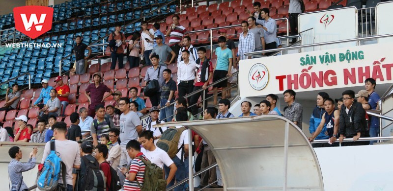 Khán giả được mời về khi ĐTVN bất ngờ tập kín