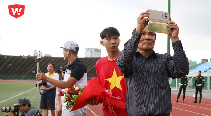 Người cựu chiến binh quân y nặng tình với đội tuyển Việt Nam
