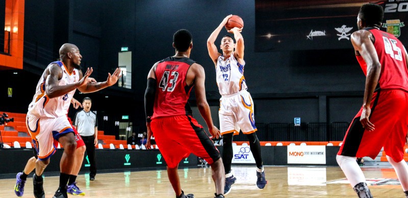 "Thịt" Dunkin Raptors, Hanoi Buffaloes thắng trận quốc tế đầu tiên