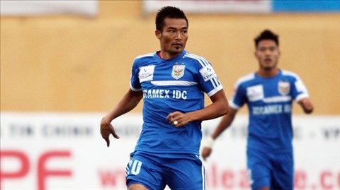Bị treo giò 3 trận ở V.League, Đình Luật vẫn có suất lên Tuyển