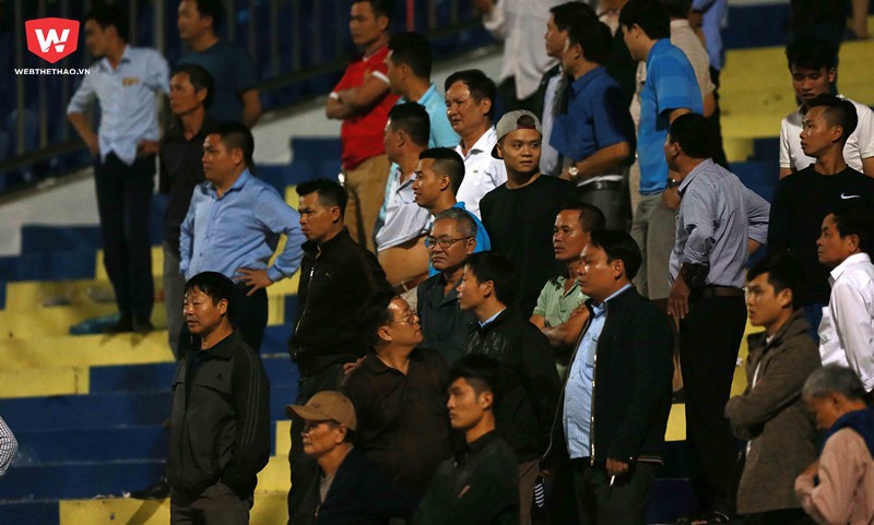 CĐV Thanh Hoá đòi giải tán đội bóng sau trận hoà Bình Dương