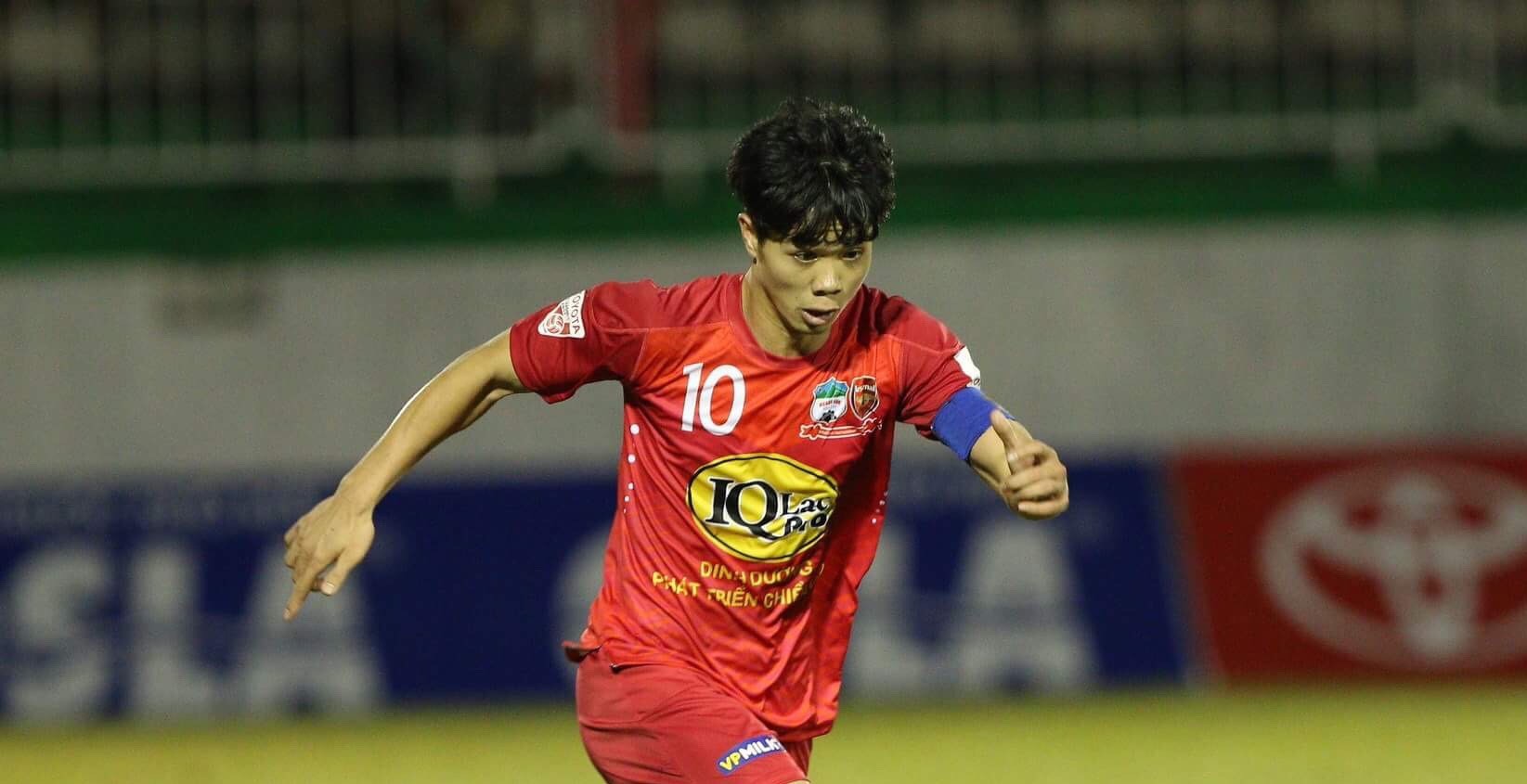 Công Phượng được khen khi HA.GL có 1 điểm trước CLB Sài Gòn