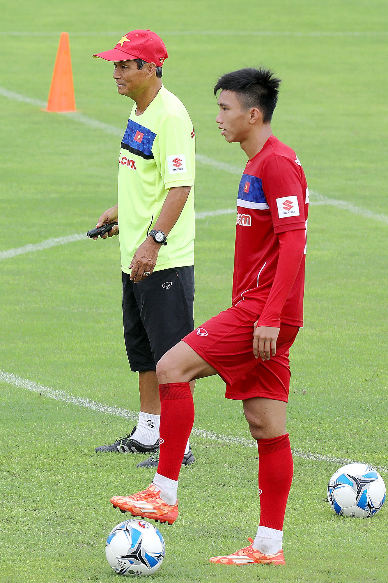 Đoàn Văn Hậu được tăng cường sớm cho U18 Việt Nam. Ảnh MH Đoàn Văn Hậu được tăng cường sớm cho U18 Việt Nam. Ảnh MH