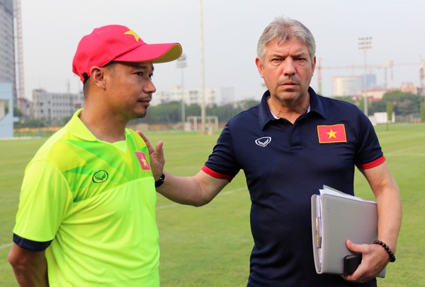GĐKT Jurgen Gede - Kiến trúc sư phía sau thành công của U15 Việt Nam