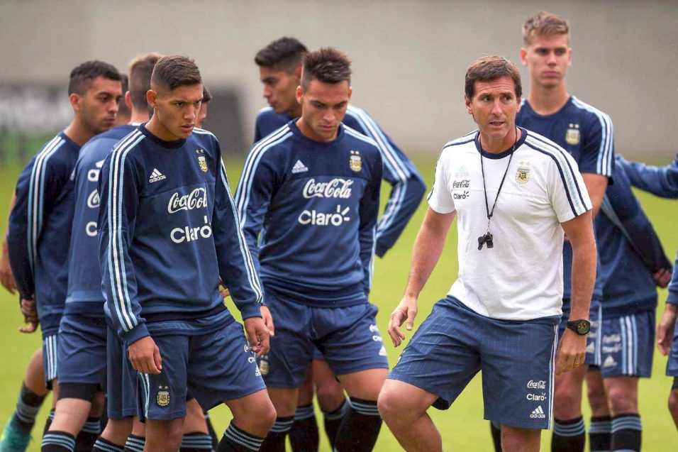 HLV U20 Argentina coi trọng 2 trận đấu giao hữu tại Việt Nam