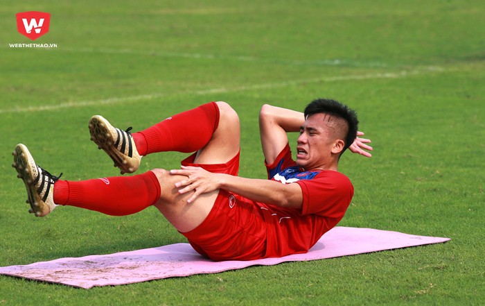 Hữu Thắng gọi bổ sung Tiến Dụng, Văn Kiên lên U22 Việt Nam