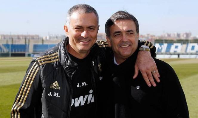 Mourinho mời cựu HLV B.Bình Dương làm tuyển trạch viên của Man Utd