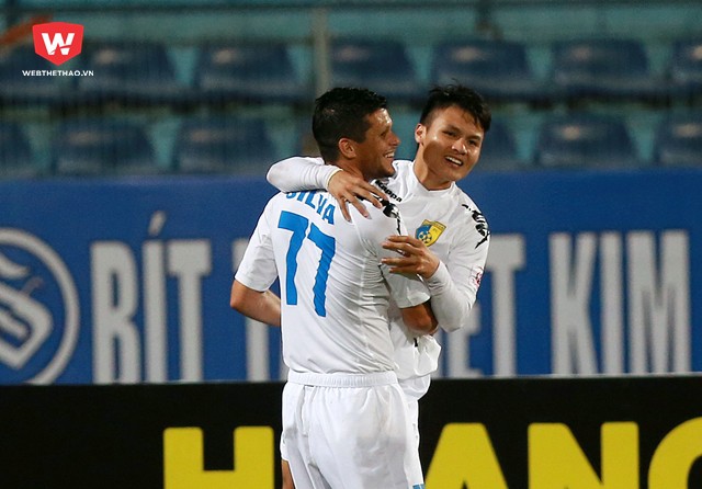 Quang Hải, Văn Quyết chấn thương, Hà Nội FC dè chừng HA.GL