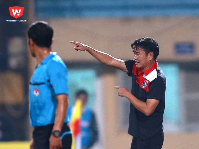 T.Quảng Ninh khởi đầu không như ý: Cơn đau đầu của "coach Hùng"