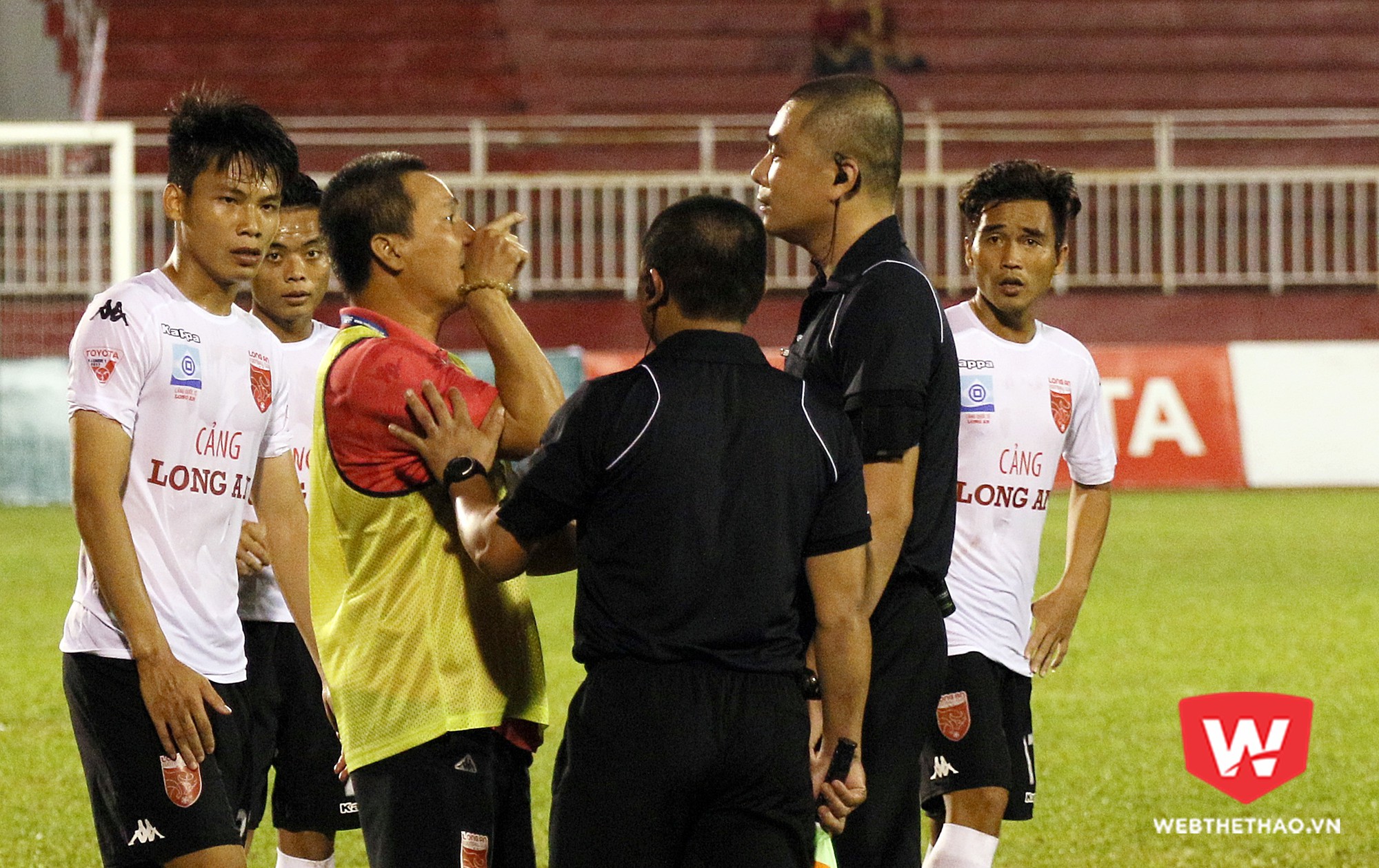 Trưởng BTC V.League: Long An không tôn trọng khán giả và giải đấu