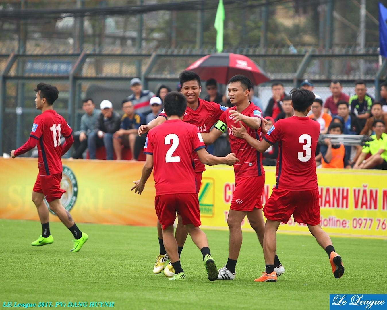 Vòng 6 Le League: Cuộc chiến cho ngôi vương và màu cờ sắc áo