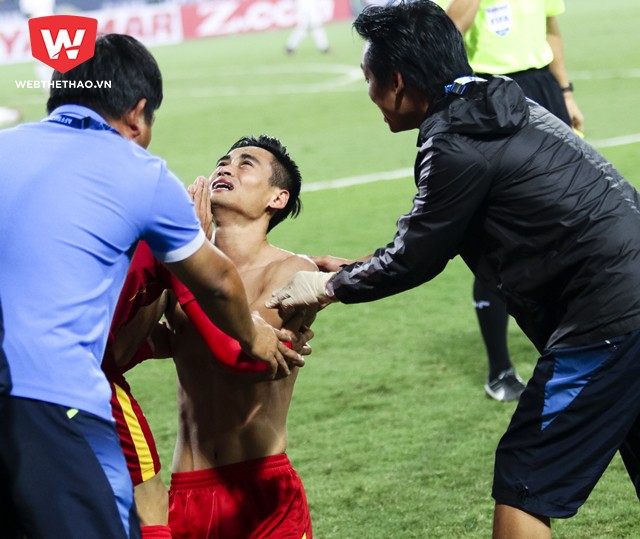 Vũ Minh Tuấn và Bóng Vàng trong lòng NHM
