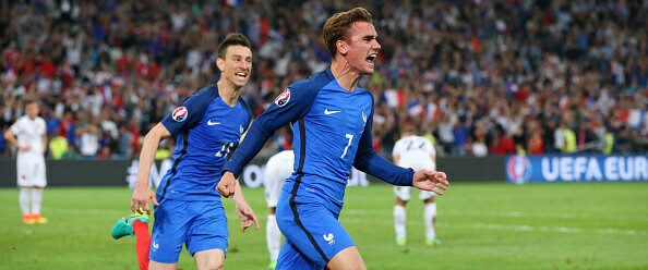 Pháp 2-0 Albania: Chủ nhà là đội đầu tiên có vé vào vòng knock-out
