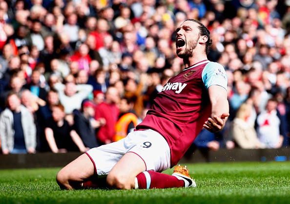Welbeck chấn thương, cờ sẽ đến tay Carroll?