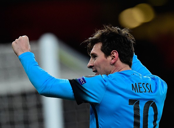 Bản tin thể thao sáng 24/02: Messi phấn khích sau khi hạ Arsenal