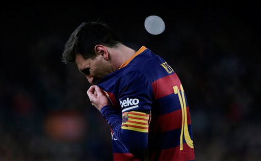 Bản tin tối 18/01: Barca "thở phào" với chấn thương của Messi