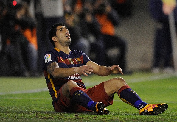Barcelona cân bằng kỷ lục… đá hỏng phạt đền