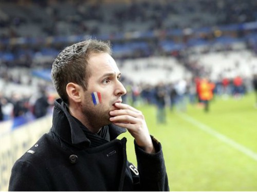 Bi kịch khủng khiếp ở Stade de France diễn ra như thế nào?