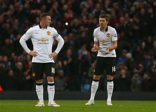 Michael Carrick: “Chúng tôi đang chiến đấu vì Van Gaal đây!”
