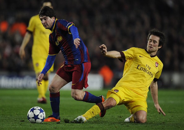 CĐV Arsenal quyên tiền trả lương cho Messi