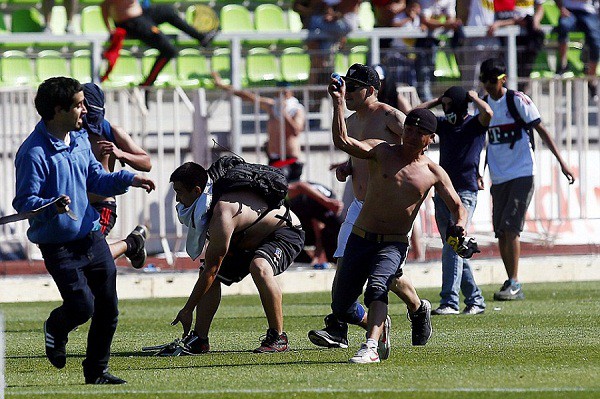 Chùm ảnh: Ẩu đả đẫm máu tại giải VĐQG Chile