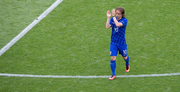Croatia nhận hung tin về Modric trước trận quyết đấu Tây Ban Nha