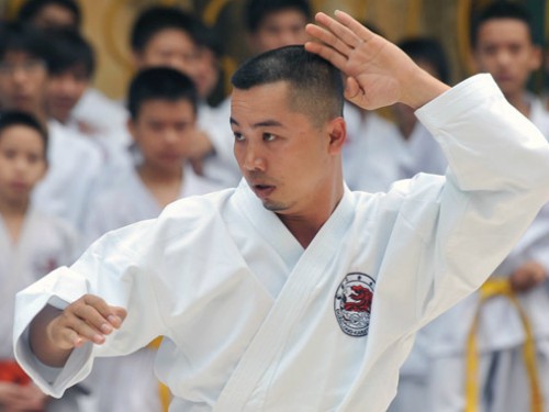 Cựu tuyển thủ QG Karatedo bị bắt vì hiếp dâm