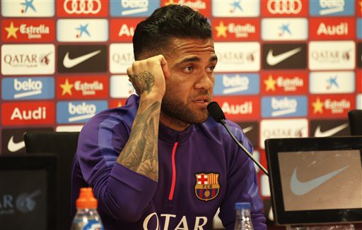 Daniel Alves: “Truyền thông chỉ là lũ rác rưởi”