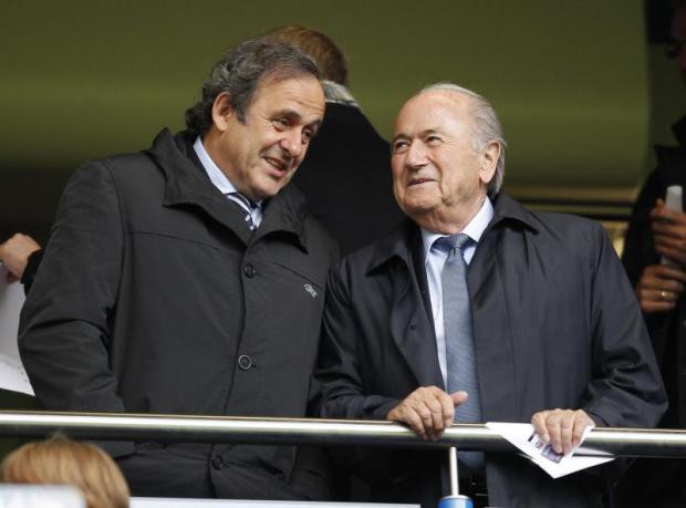 Bản tin thể thao chiều 25/02: FIFA giảm án cho Sepp Blatter và Michel Platini