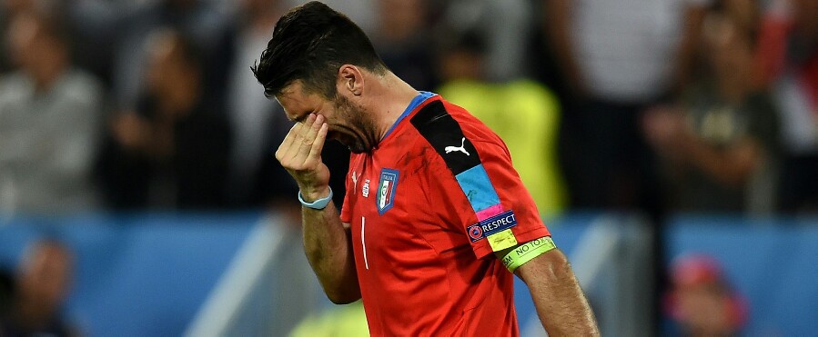 Giọt nước mắt Buffon trong ngày chia tay