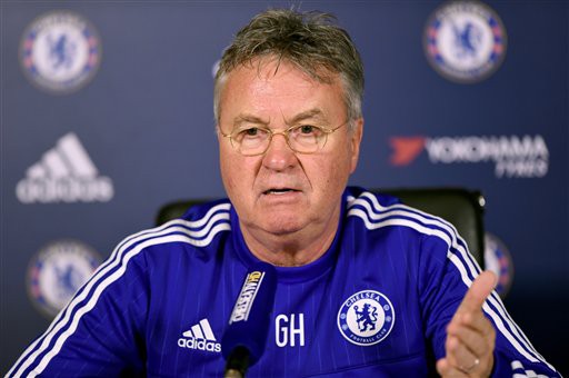 Guus Hididink xác nhận chia tay Chelsea