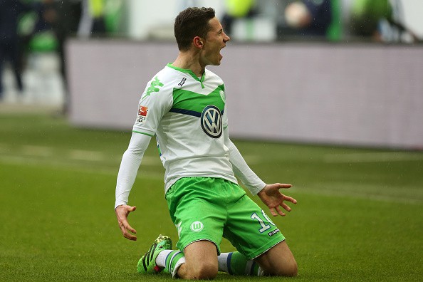 02h45 (09/03), Wolfsburg - Gent: Khi Draxler phất cờ