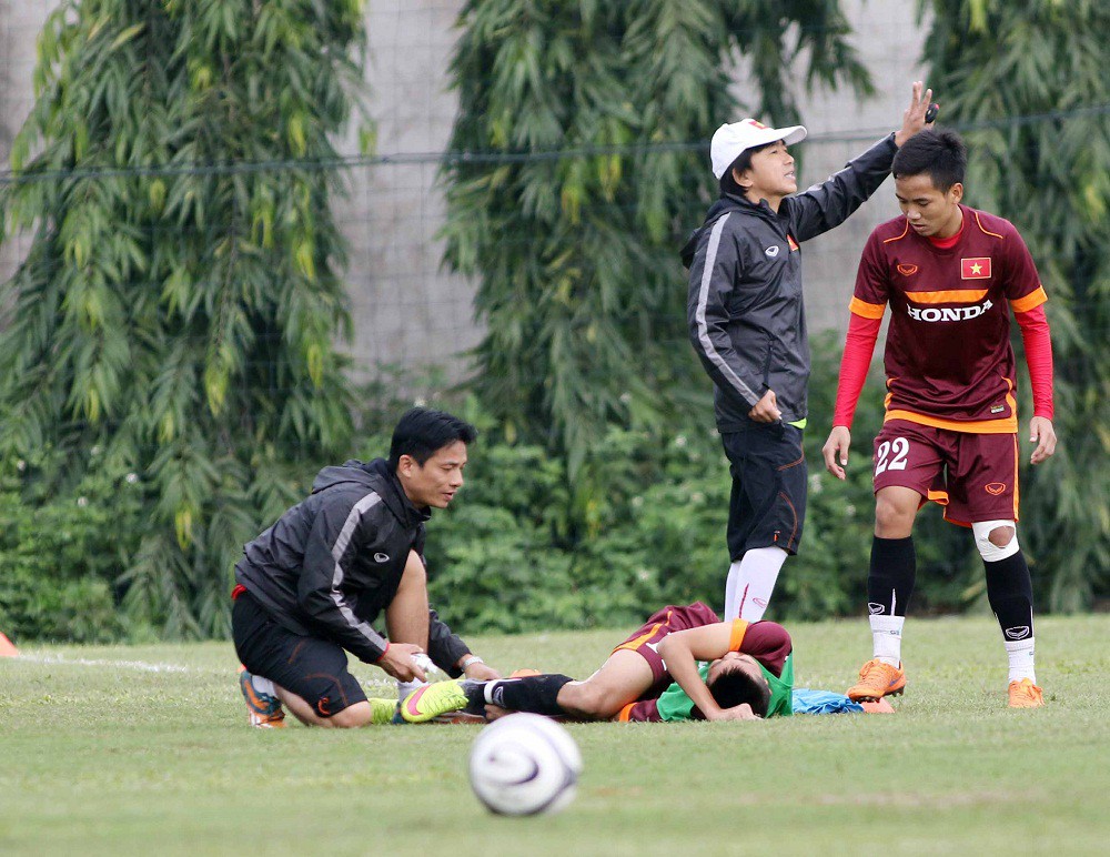 U.23 VN: Khổ vì cái sân