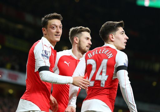 “Không vô địch, Arsenal sẽ trắng tay thêm 10 năm nữa”